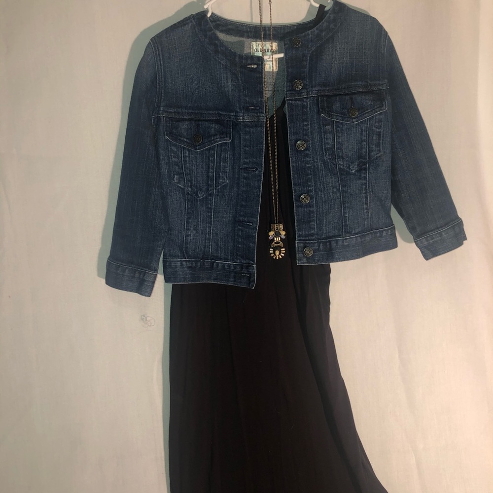 Casual black dress